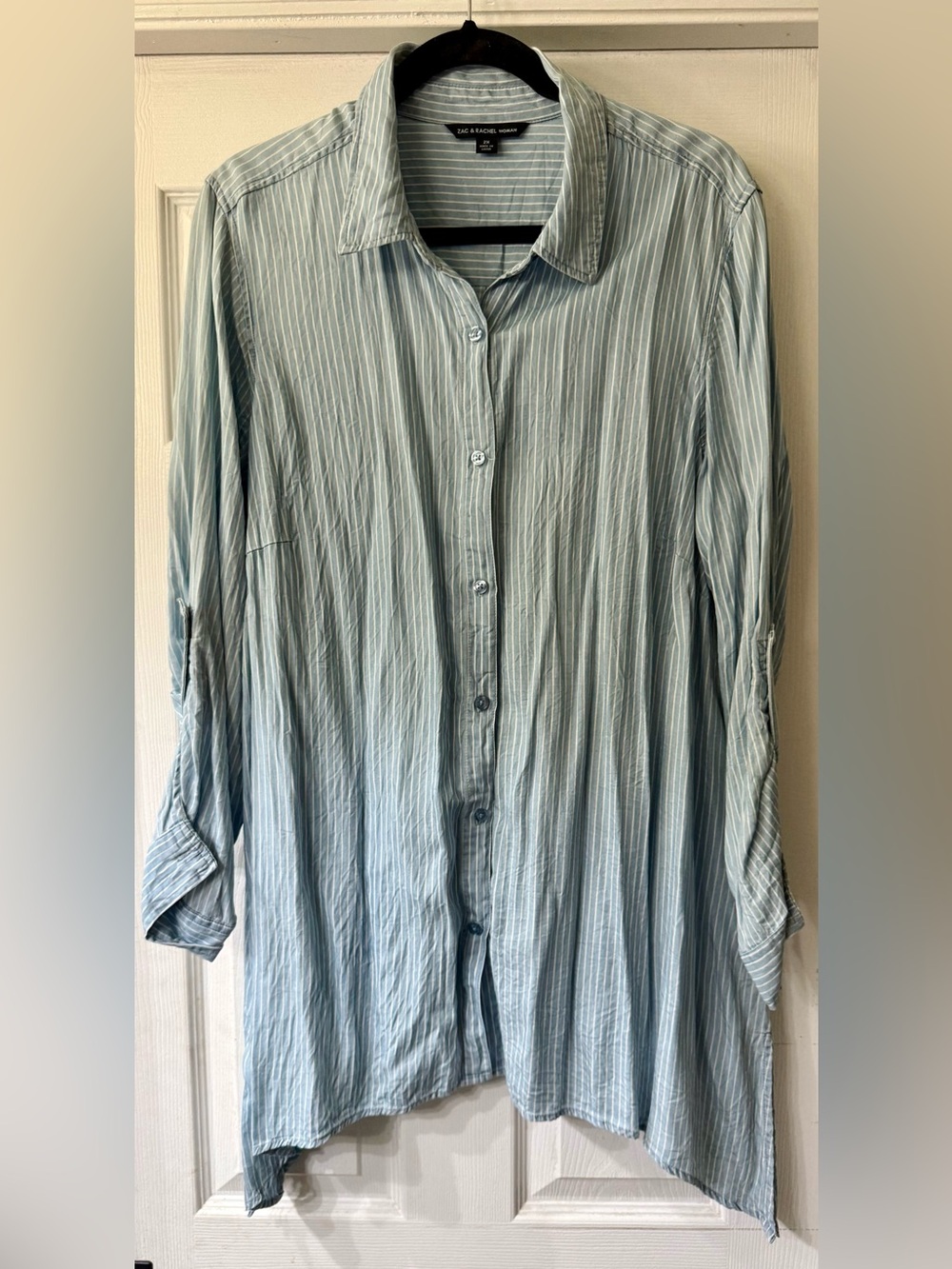 Zac and Rachel Woman 2X Button Down Blue and White Stripe Shirt Blouse Top